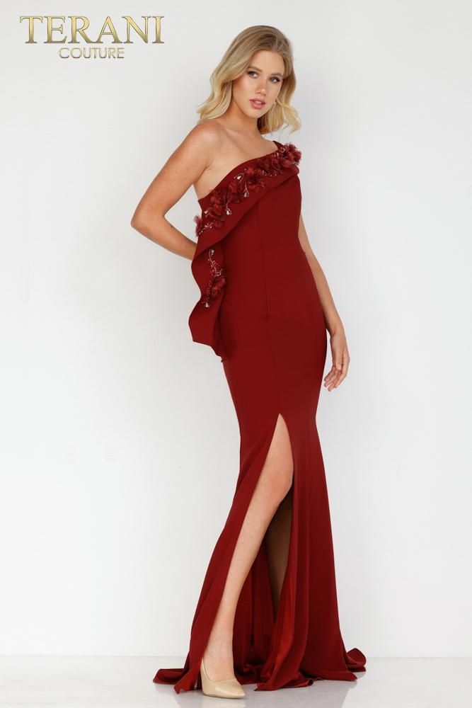 Style 2021E2824 Terani Couture Size 6 Pageant Red Side Slit Dress on Queenly