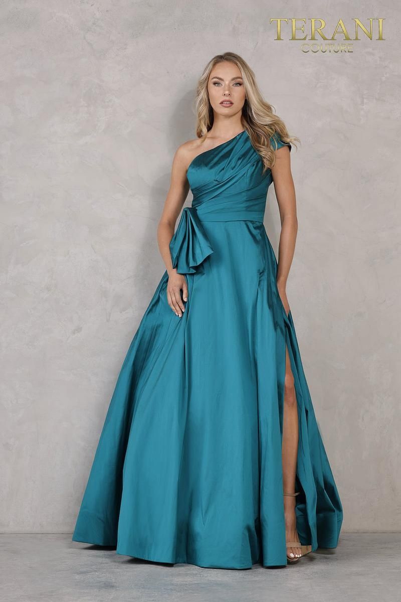 Style 2021E2779 Terani Couture Size 4 Pageant Green Ball Gown on Queenly