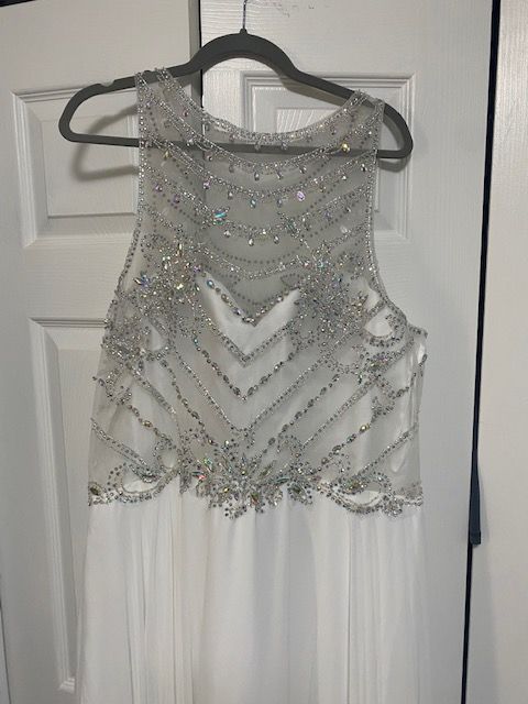 Plus Size 22 Wedding Sequined White A-line Dress on Queenly
