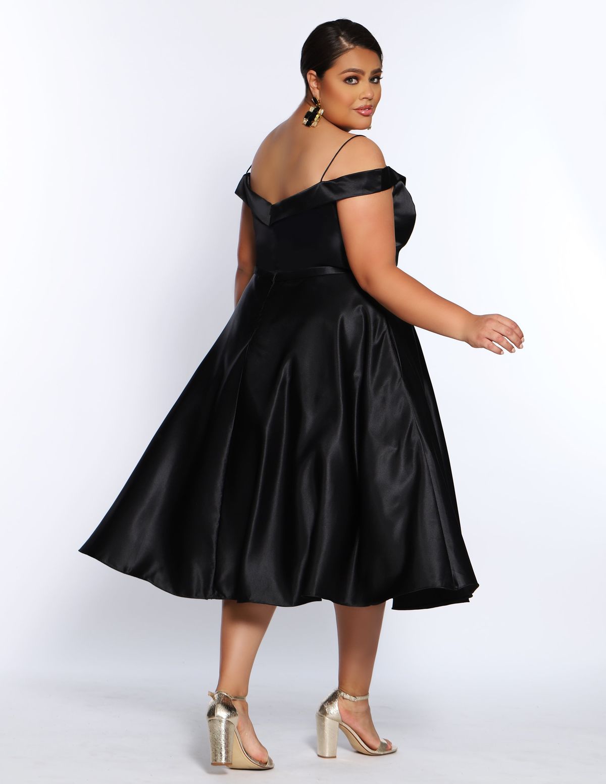 Style CE2011 Sydney's Closet Plus Size 16 Satin Black Cocktail Dress on Queenly