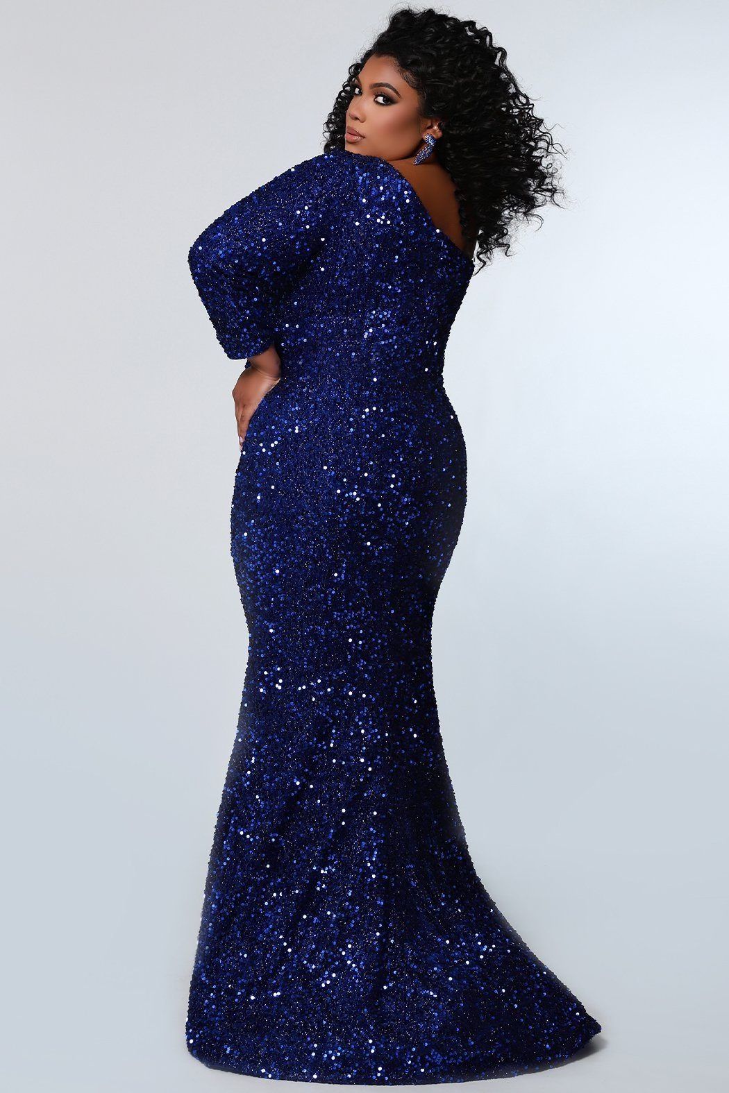 Style SC7319 Sydney's Closet Plus Size 30 Prom Royal Blue Side Slit Dress on Queenly