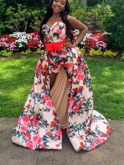 Size 0 Homecoming Floral Multicolor Dress With Train on Queenly