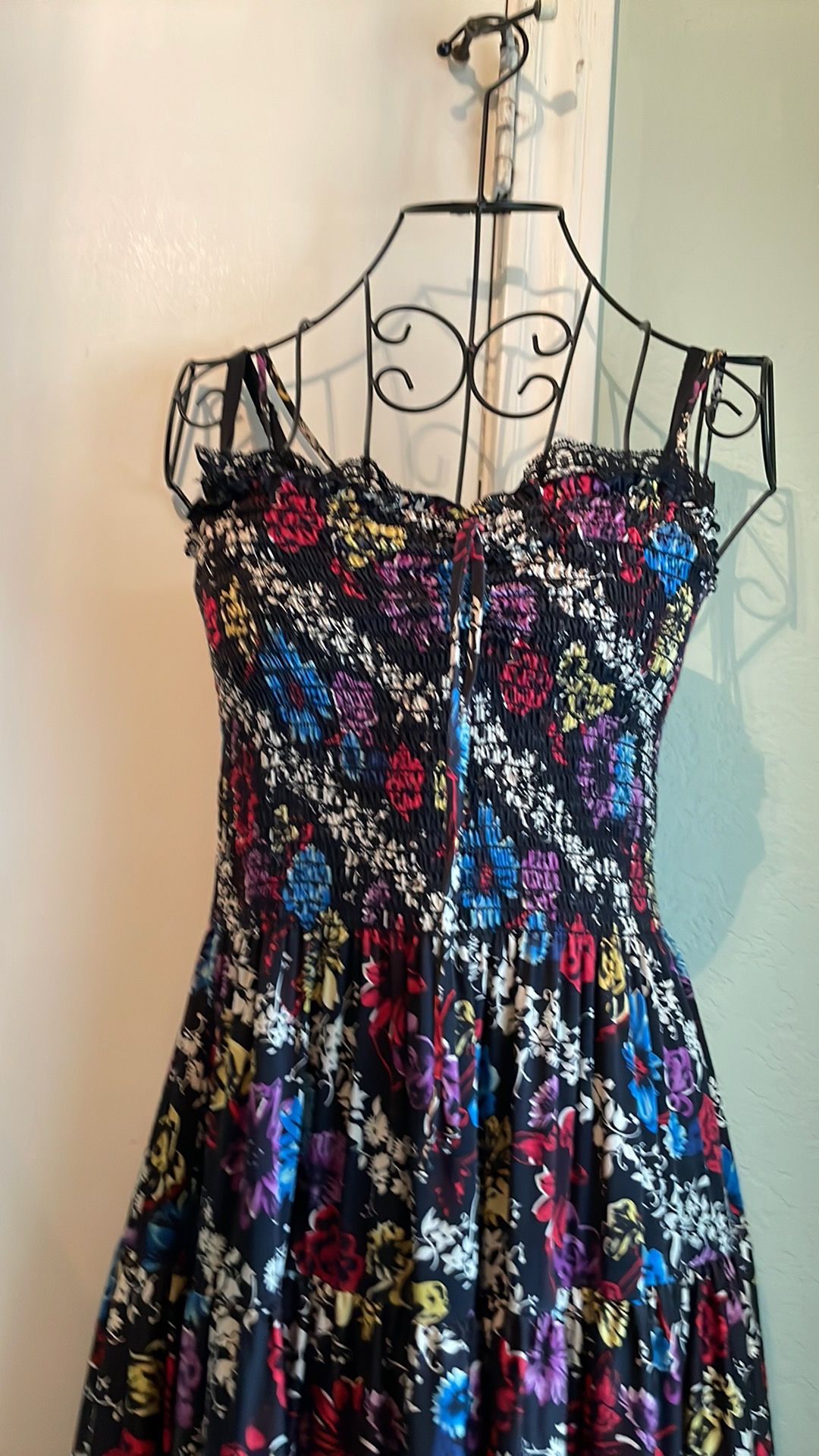 Betsey Johnson Size 6 Floral Multicolor Cocktail Dress on Queenly