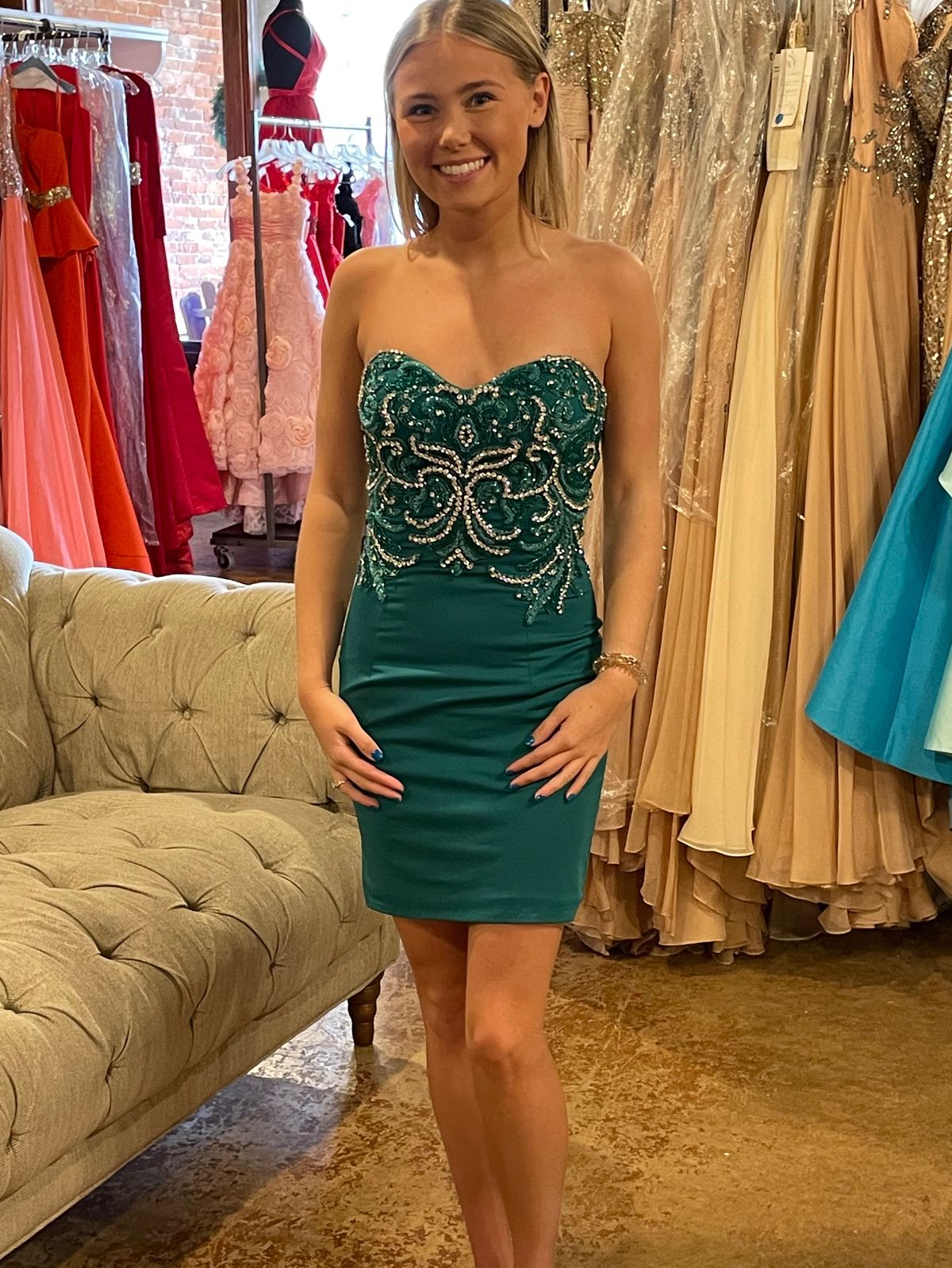 Size 2 Strapless Green Cocktail Dress on Queenly