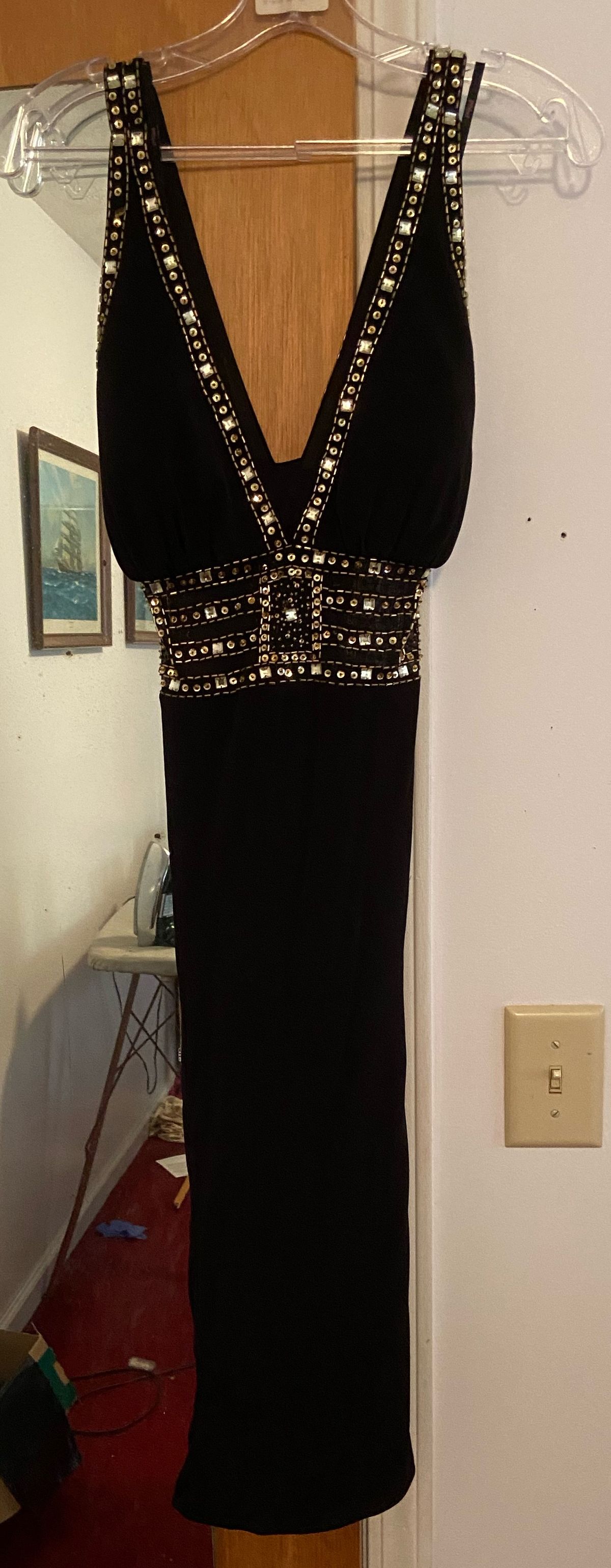 Size 8 Prom Black Cocktail Dress on Queenly