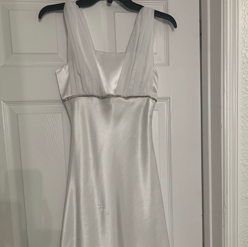 David's Bridal Size 2 Wedding Guest White A-line Dress on Queenly
