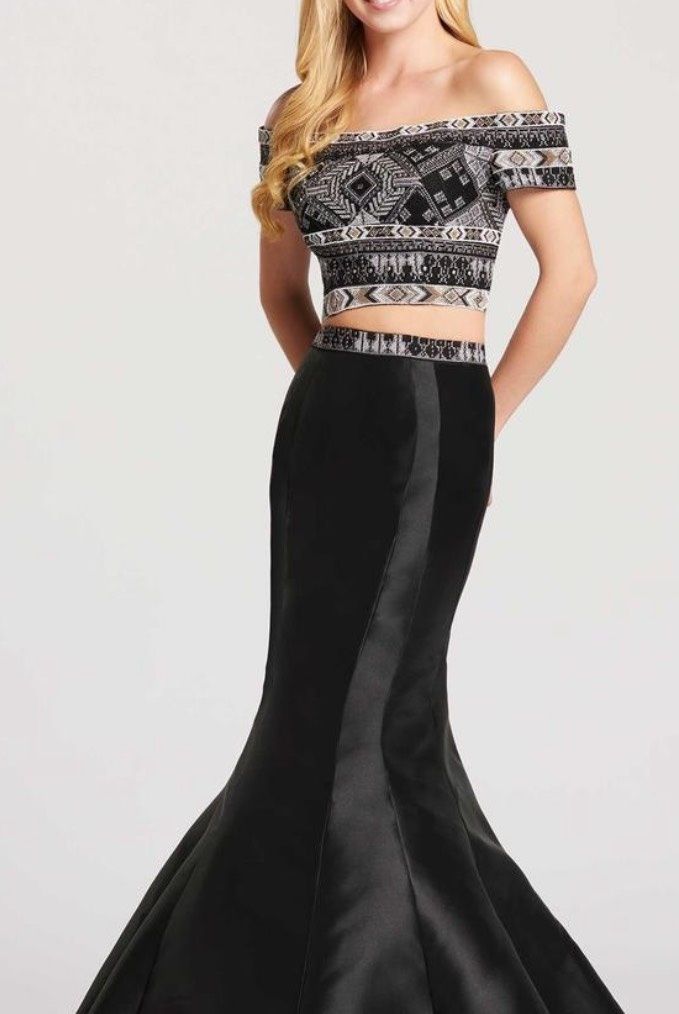 Ellie Wilde Size 6 Prom Black Mermaid Dress on Queenly