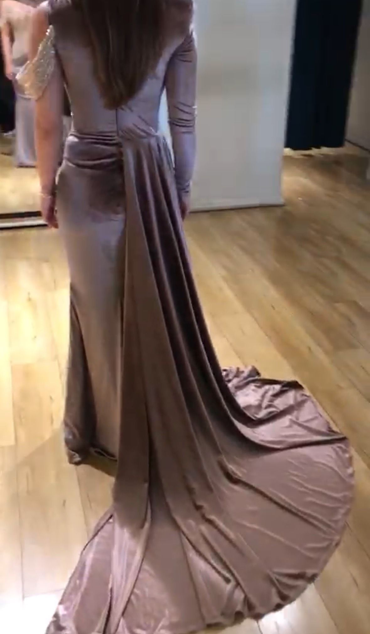 Size 2 Wedding Guest Nude Side Slit Dress on Queenly