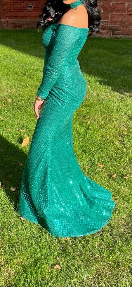 Portia and Scarlett Size 6 Prom Green Floor Length Maxi on Queenly
