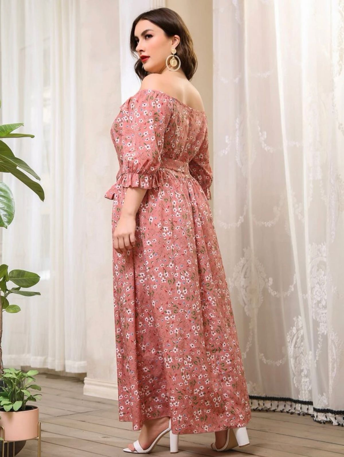Plus Size 18 Floral Pink Floor Length Maxi on Queenly