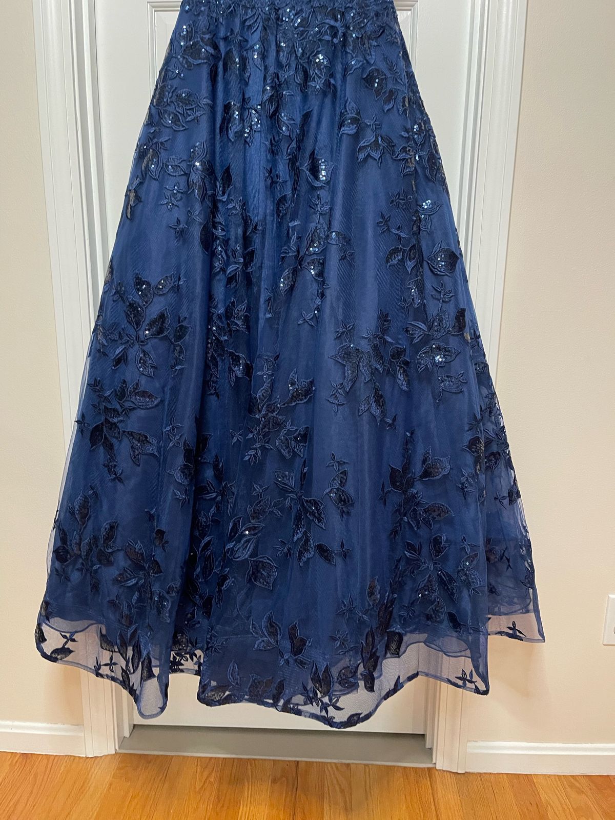Ellie Wilde Size 10 Prom Blue Ball Gown on Queenly