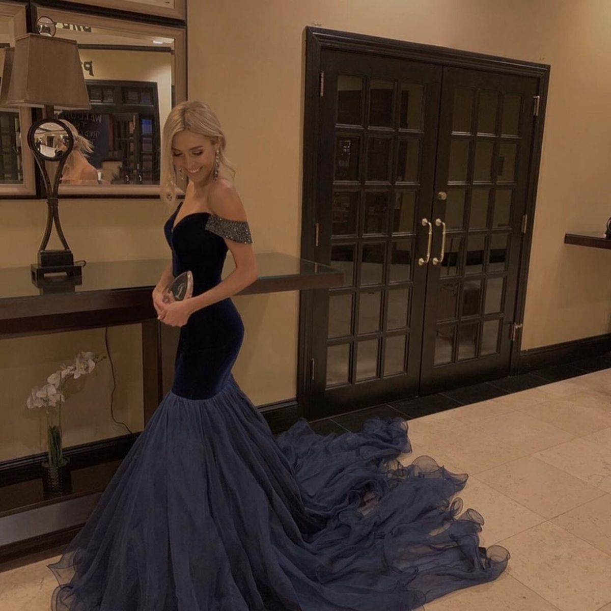 Sherri Hill Size 0 Pageant Navy Blue Ball Gown on Queenly