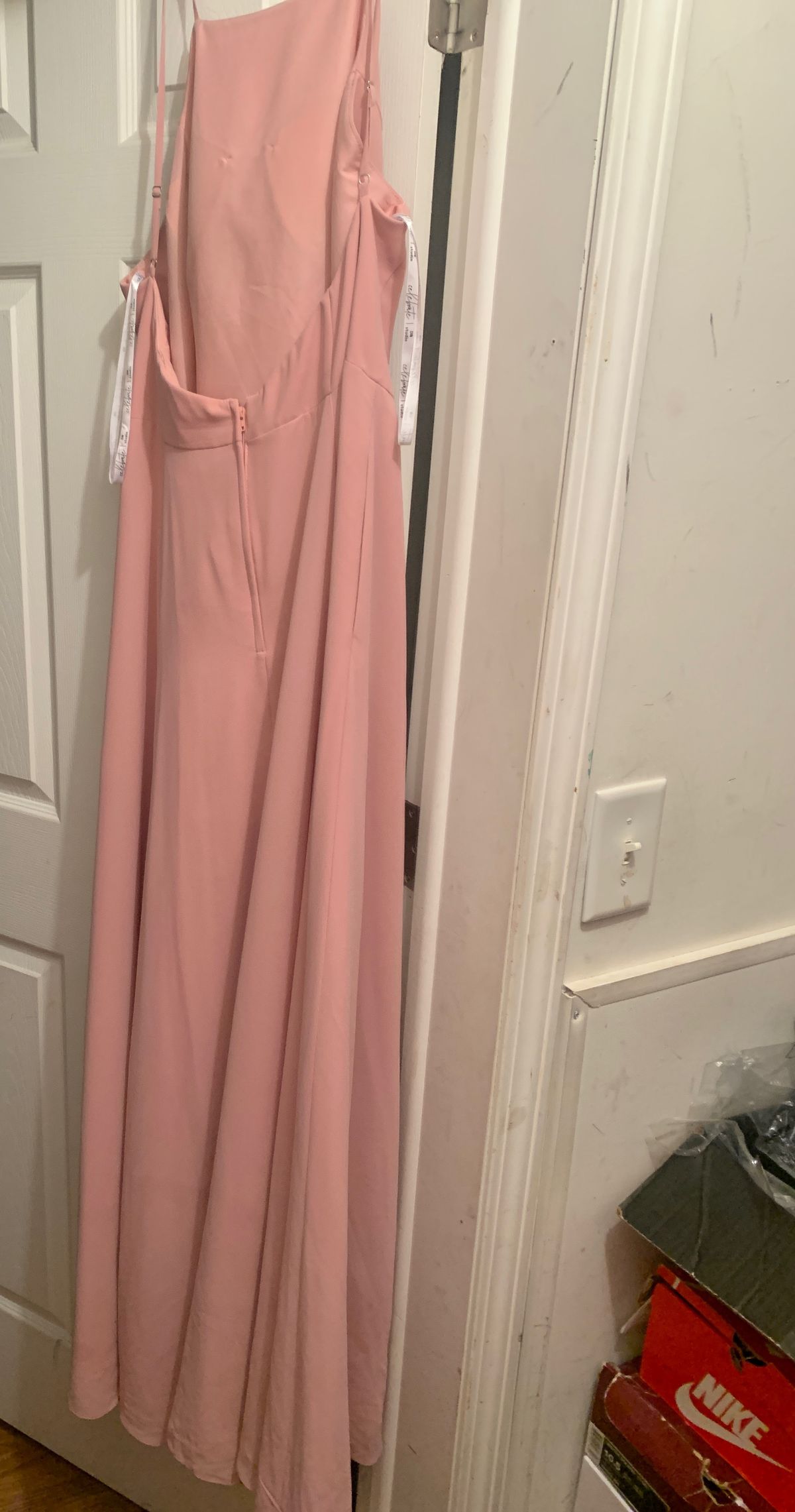 Size 14 Prom Pink Ball Gown on Queenly
