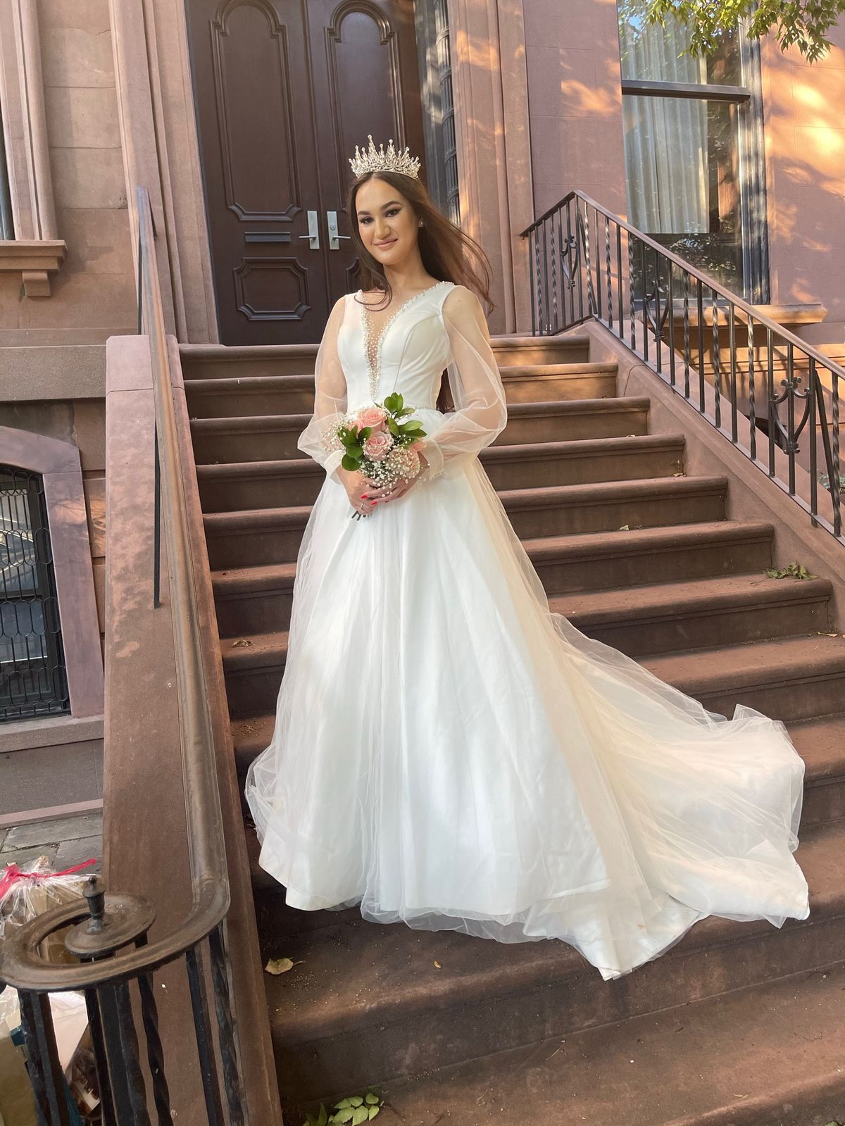 Size 4 Wedding White Dress With Train on Queenly
