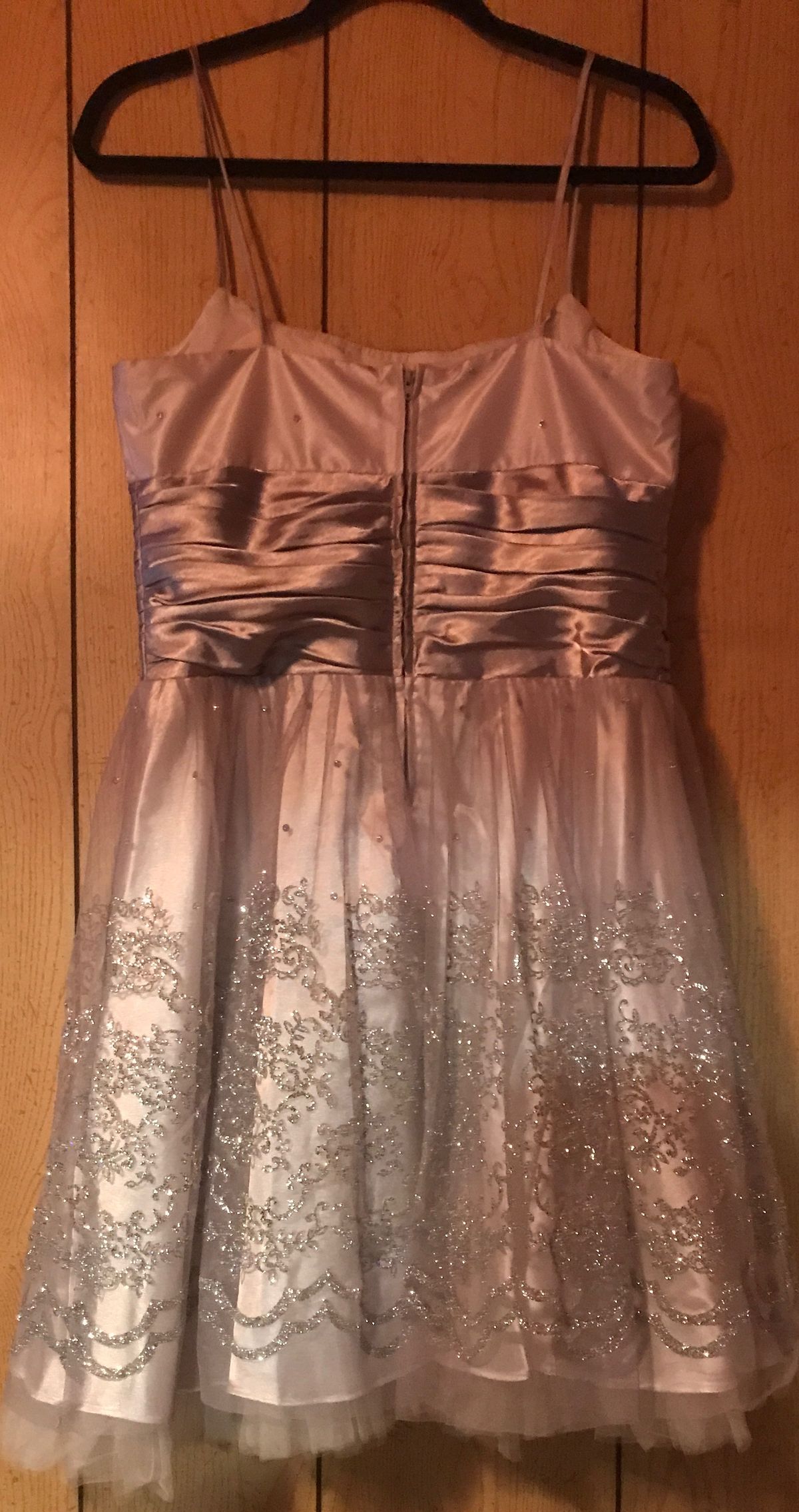 Morgan and Co Size 14 Prom Silver Cocktail Dress on Queenly
