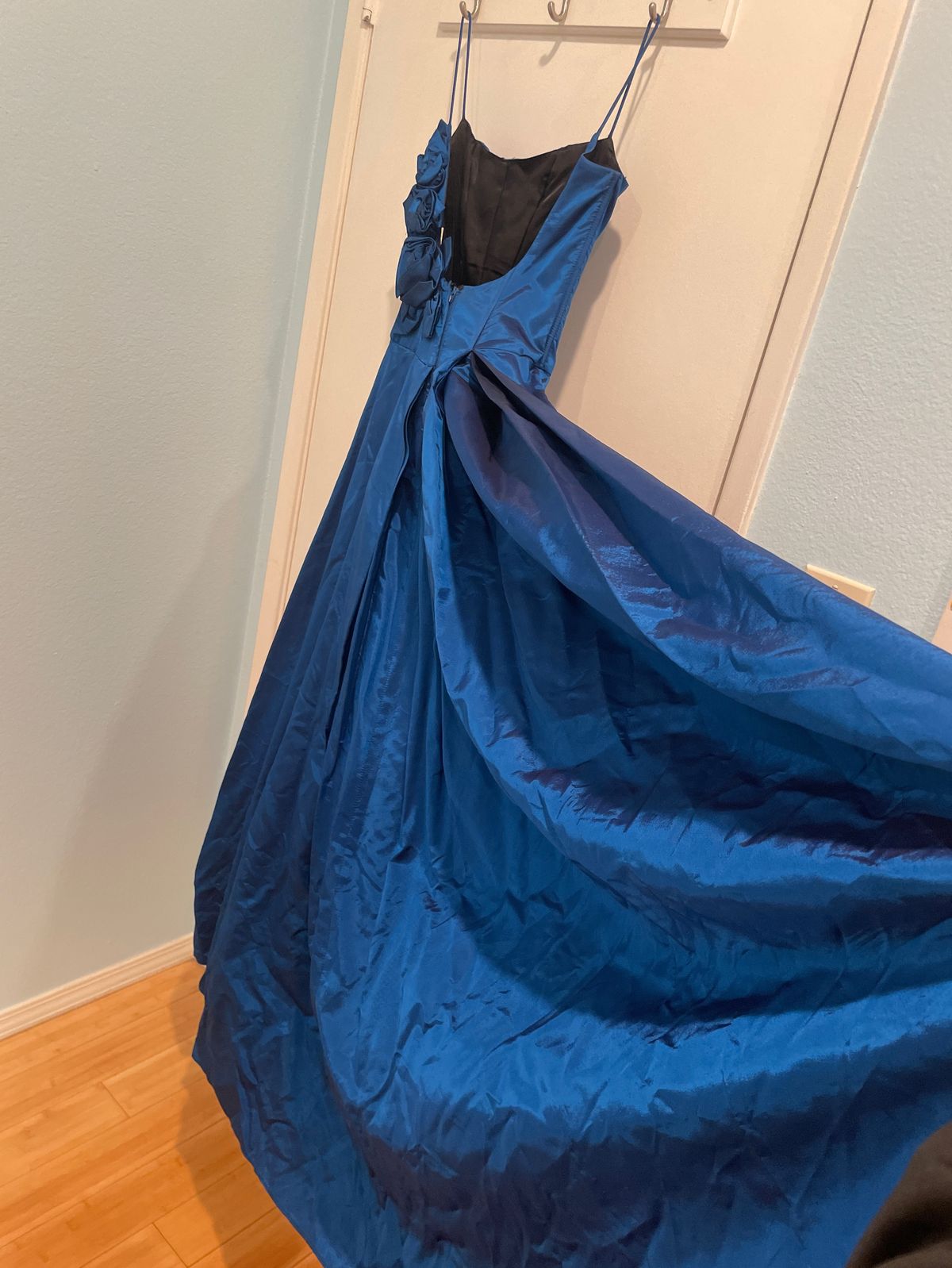 Size 4 Prom Blue Ball Gown on Queenly