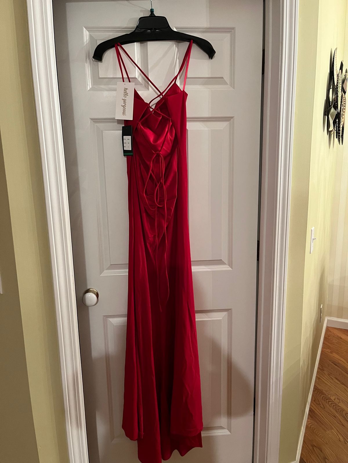 La Femme Size 6 Prom Red Floor Length Maxi on Queenly
