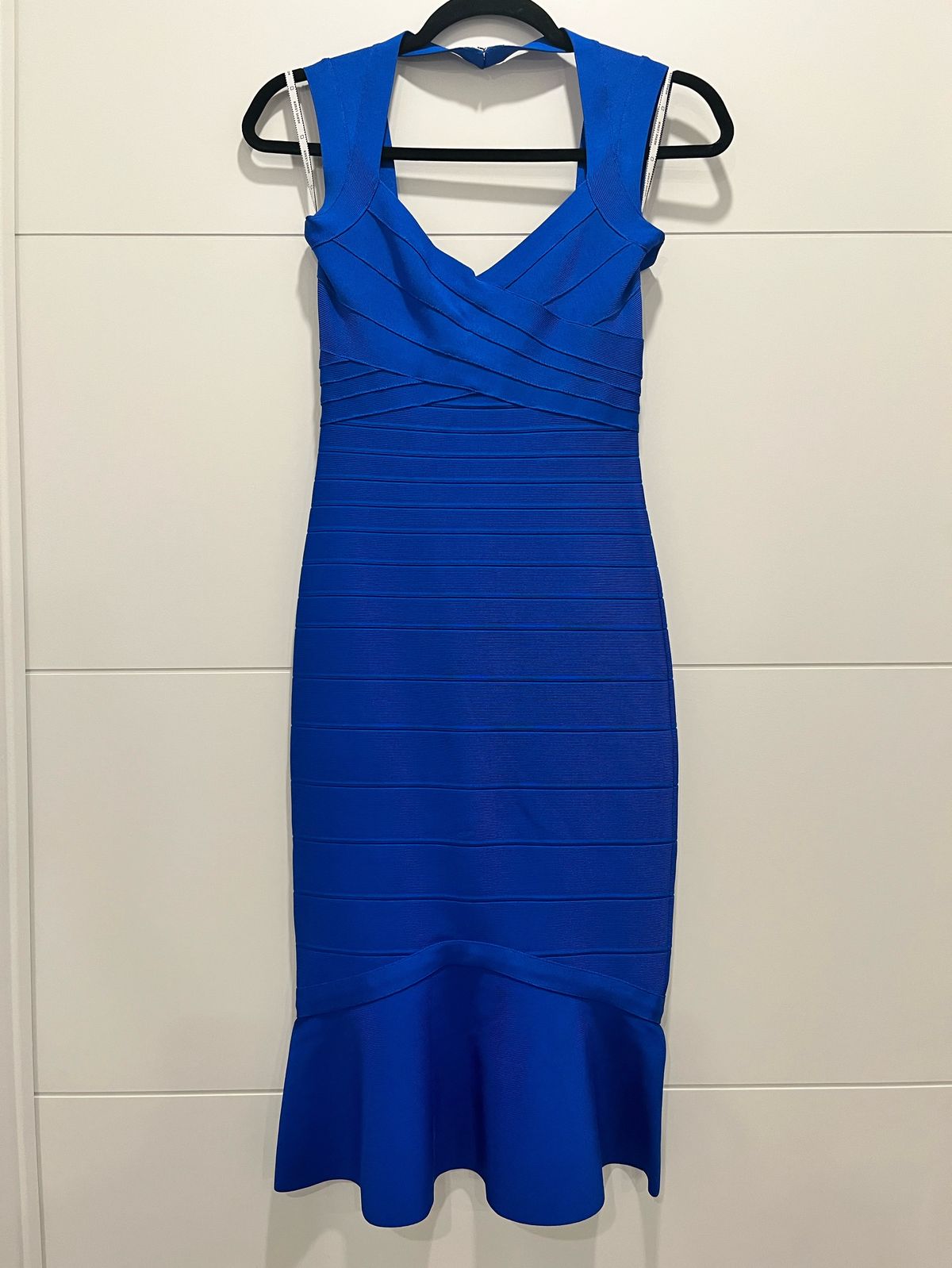 Herve Leger Size 2 Pageant Blue Cocktail Dress on Queenly