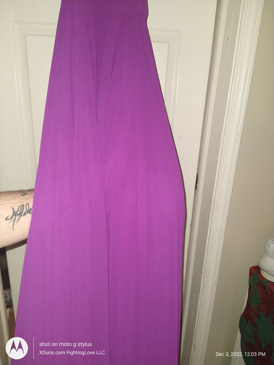 Lulus Size 2 Bridesmaid Purple Ball Gown on Queenly