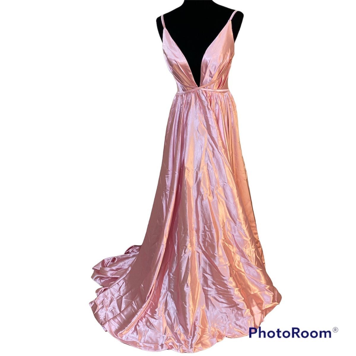 A&N Luxe Size 4 Prom Plunge Satin Pink Dress With Train on Queenly