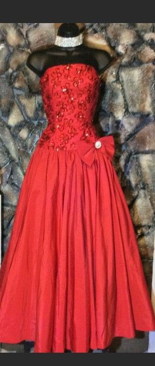 Mike Benet Formals Size 8 Red Ball Gown on Queenly