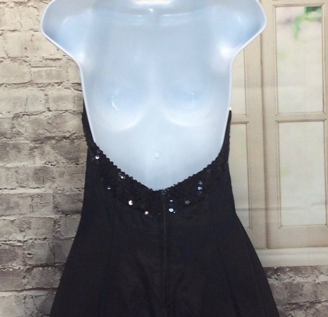 Fredricks Size 4 Black A-line Dress on Queenly