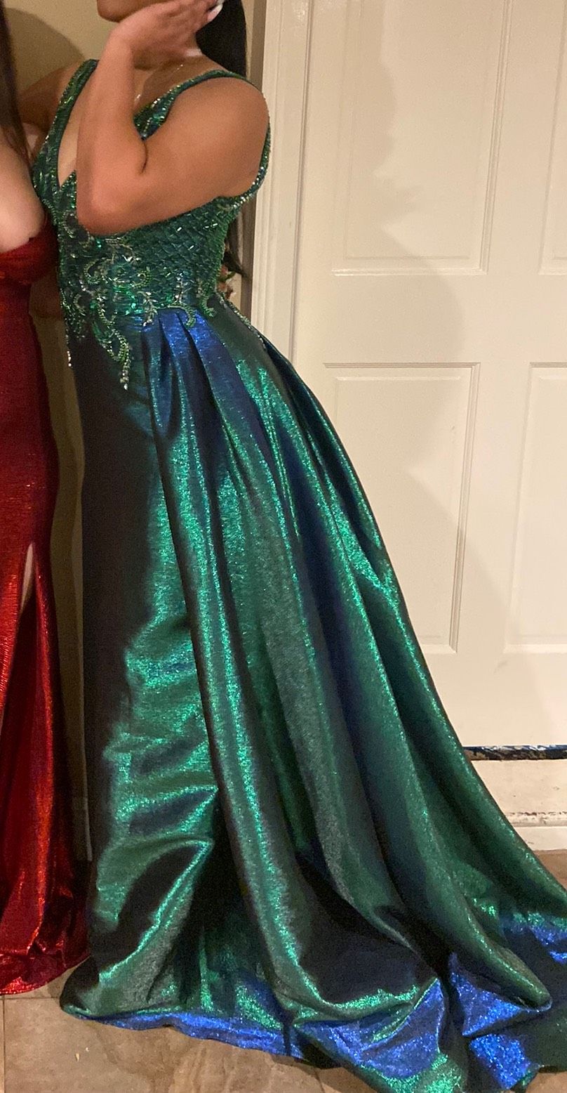 Size 10 Prom Green Mermaid Dress on Queenly