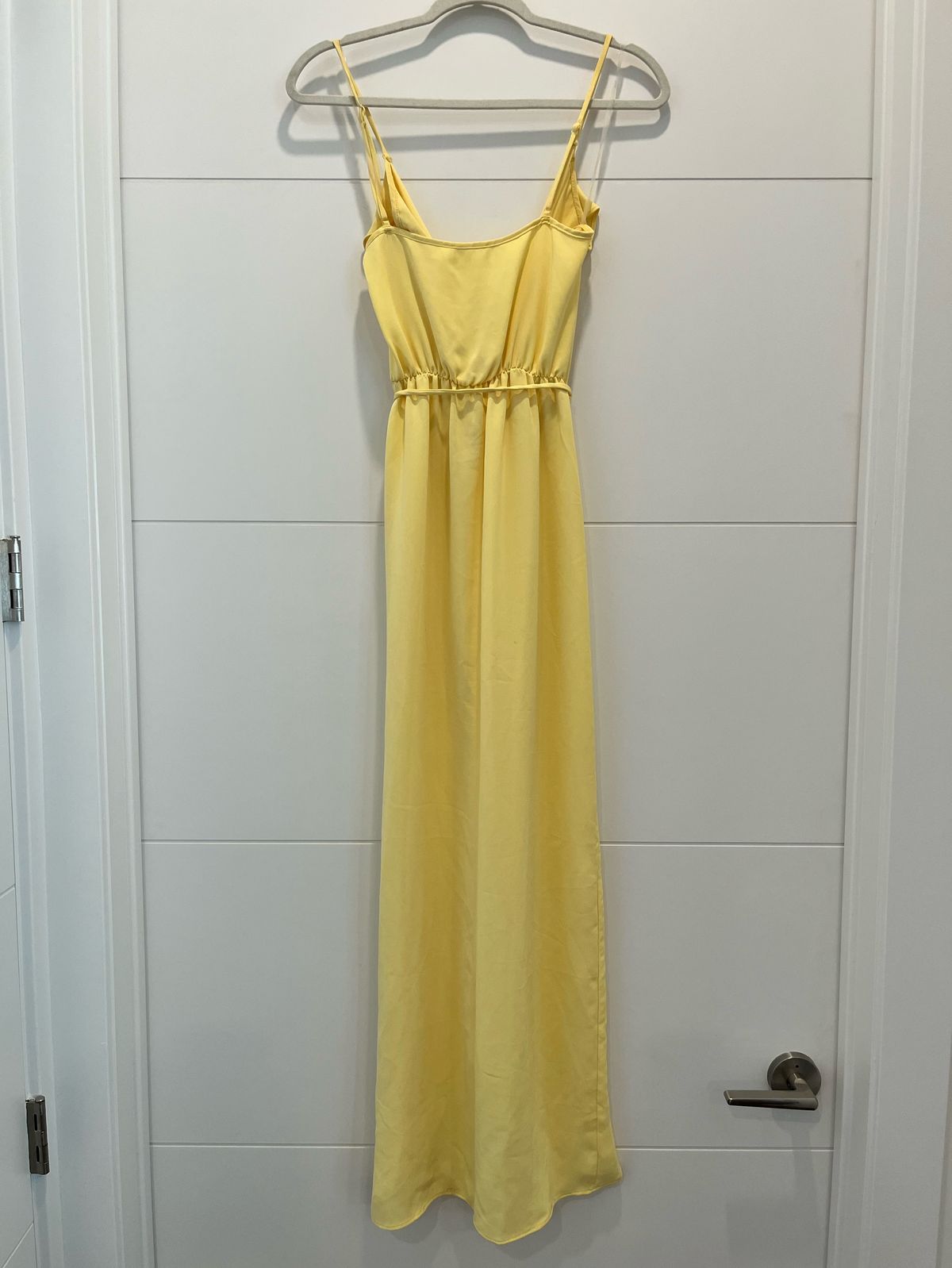 Everly Size 2 Yellow Cocktail Dress on Queenly