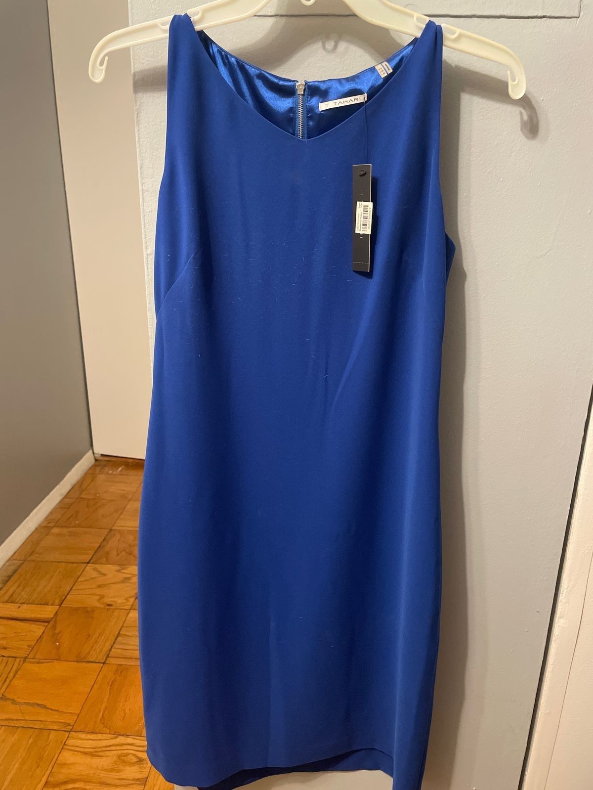 TAHARI Size 6 Prom Satin Blue Floor Length Maxi on Queenly