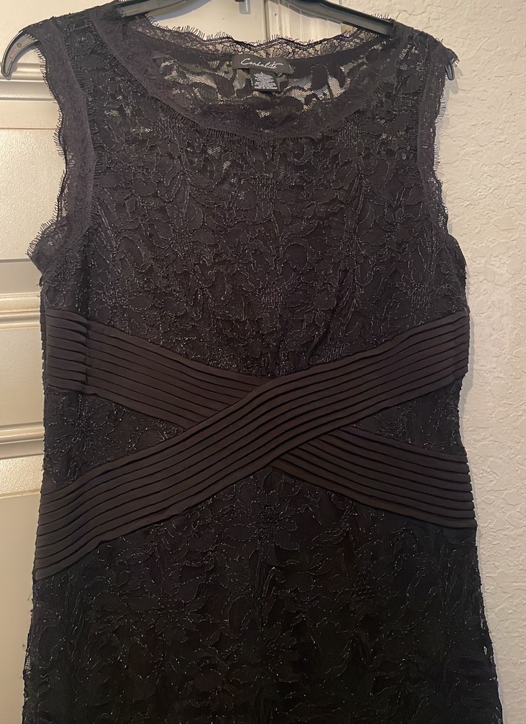 Size 12 Lace Black Cocktail Dress on Queenly