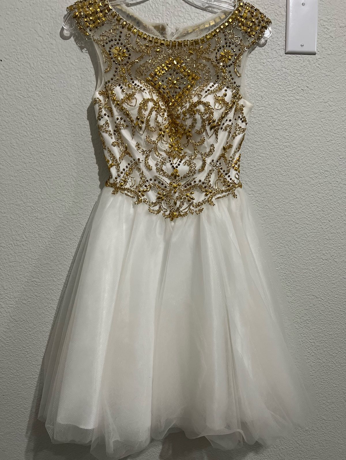 Size 0 Gold Ball Gown on Queenly