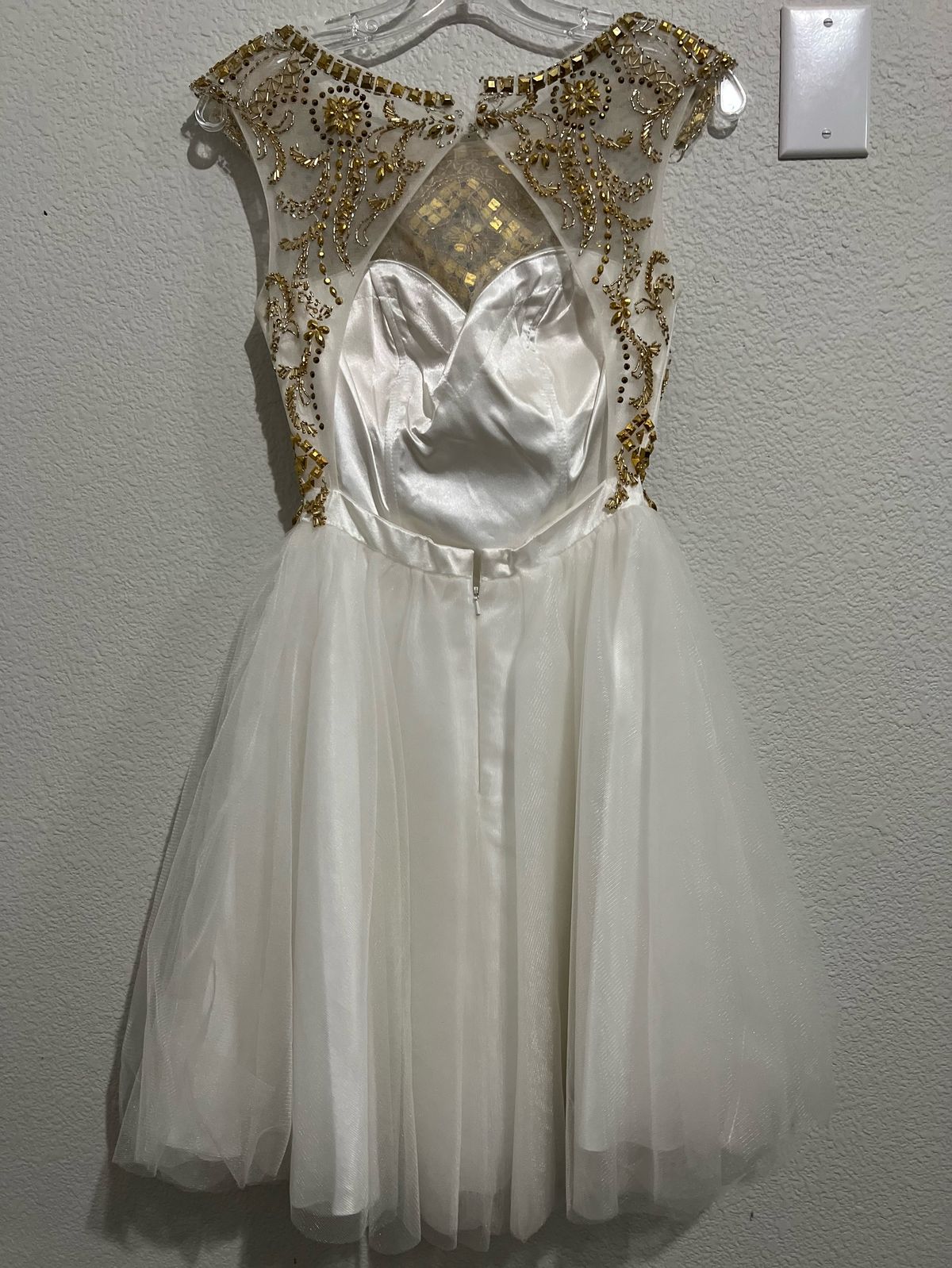 Size 0 Gold Ball Gown on Queenly