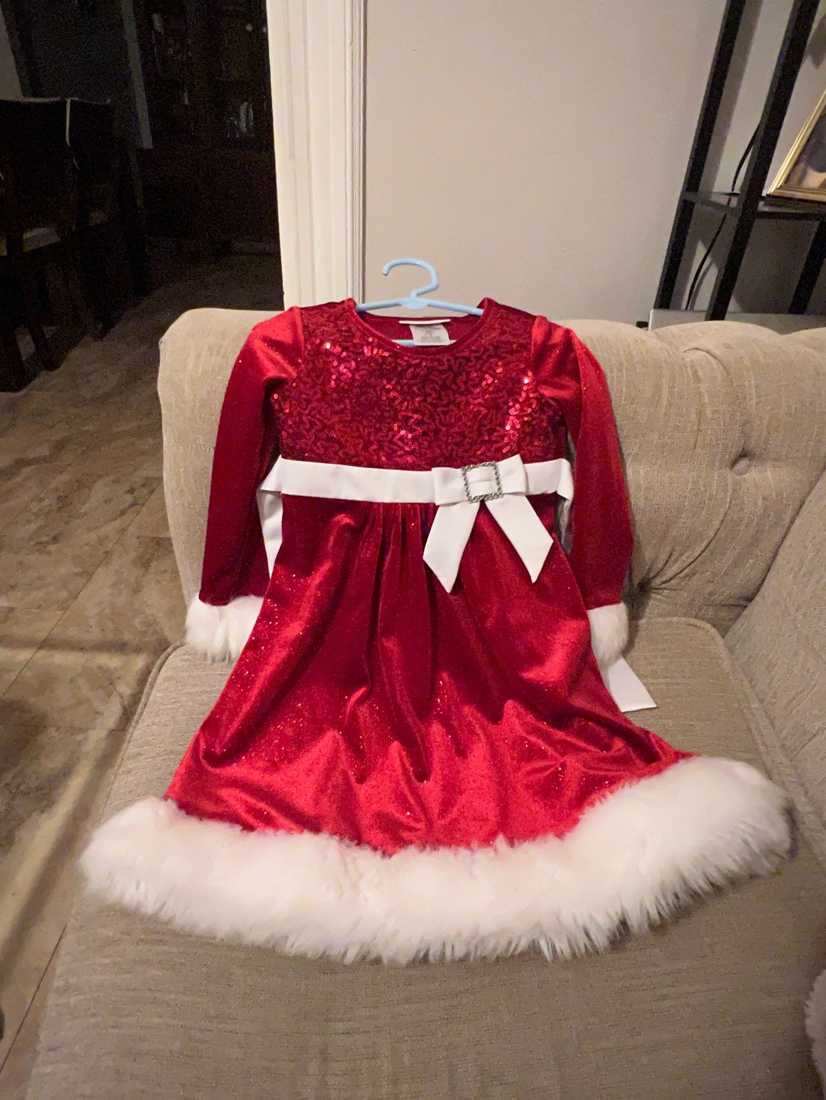 Girls Size 4 Red Cocktail Dress on Queenly