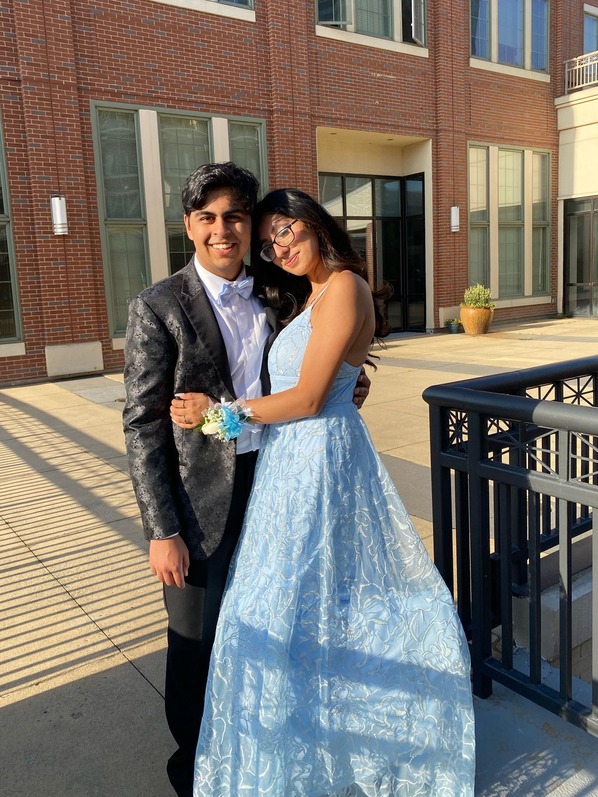 David's Bridal Size 6 Prom Blue Ball Gown on Queenly