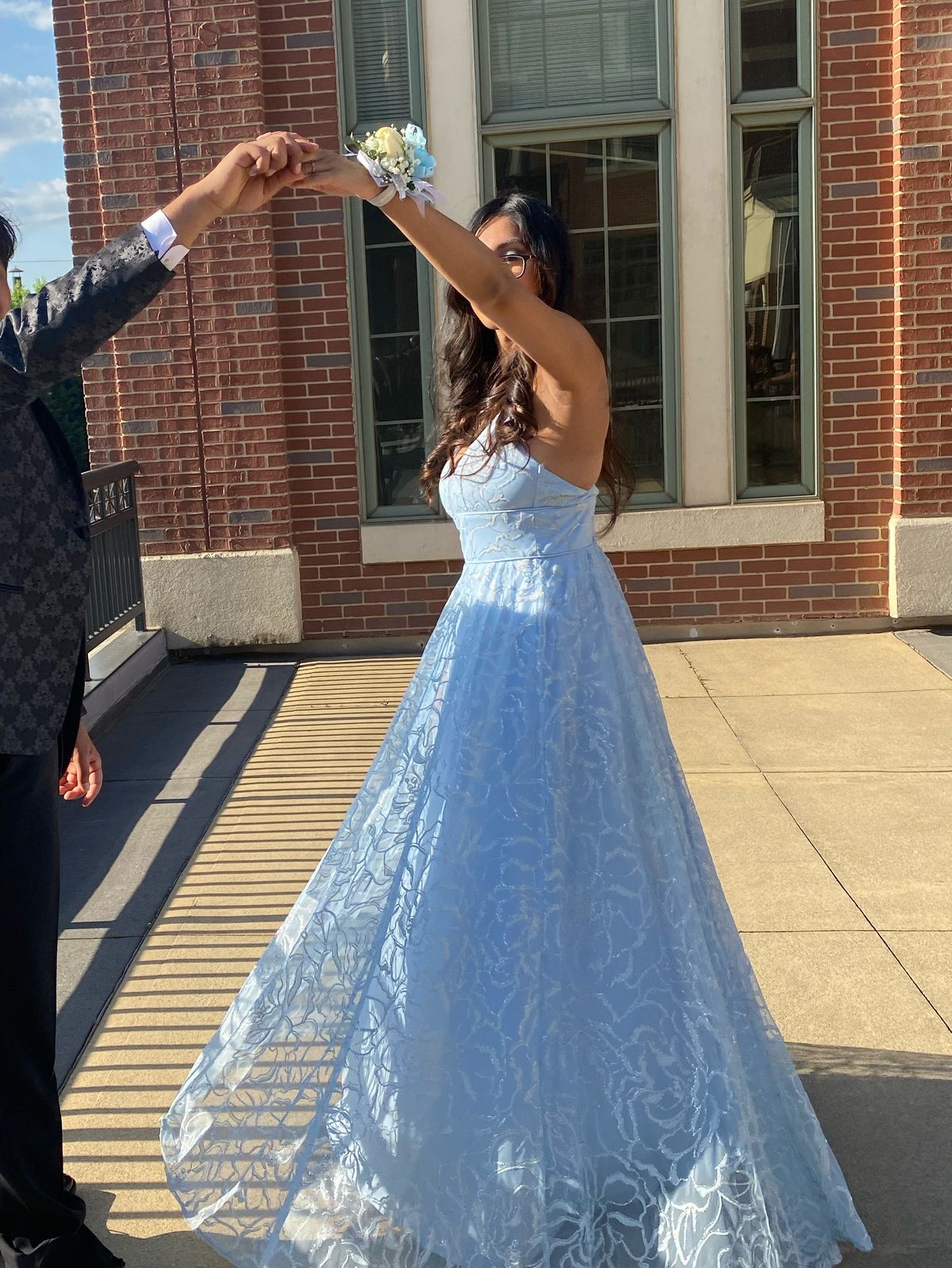 David's Bridal Size 6 Prom Blue Ball Gown on Queenly