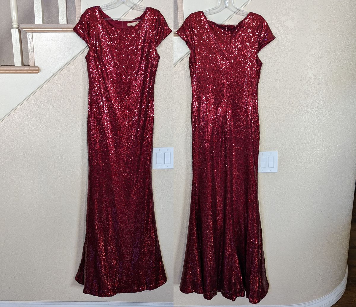Ricarica Size 6 Sequined Red Mermaid Dress on Queenly
