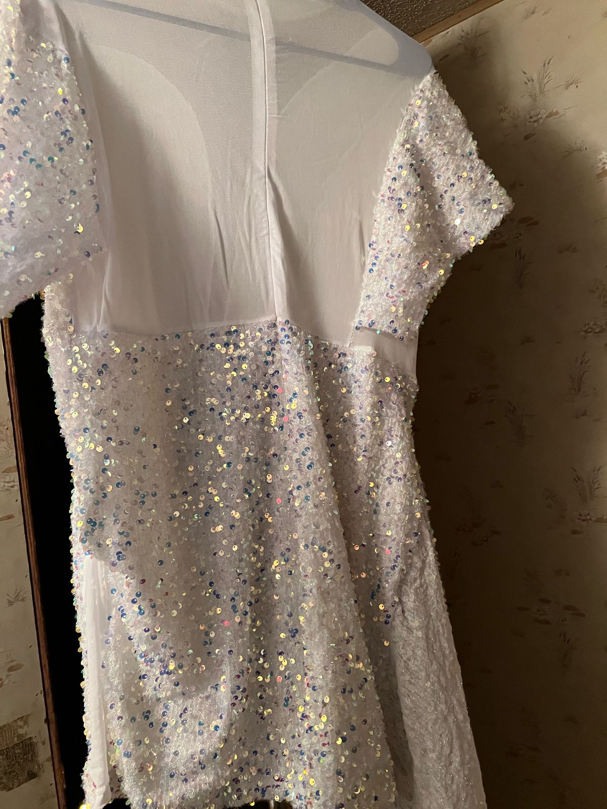 Plus Size 18 White Cocktail Dress on Queenly