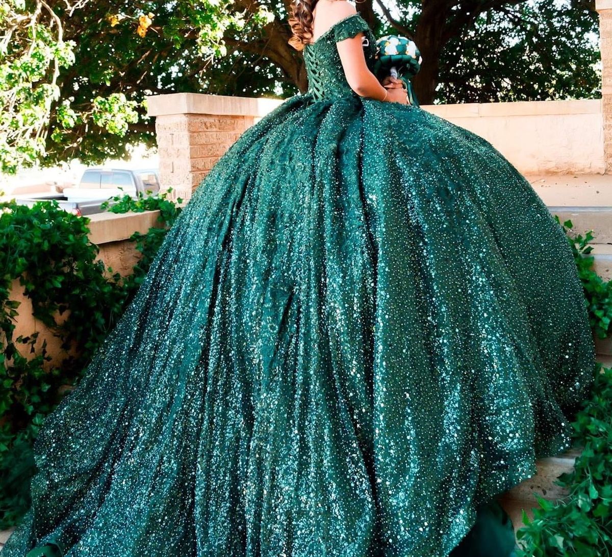 Ragazza Size 8 Green Ball Gown on Queenly