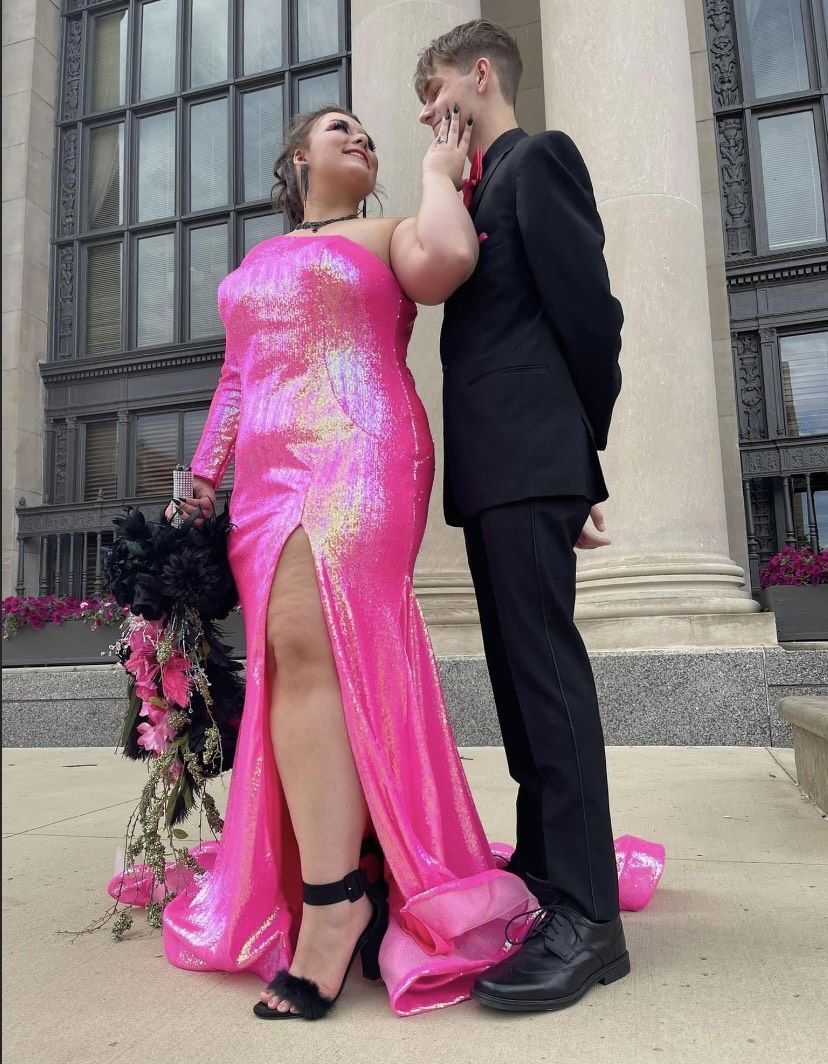 Plus Size 16 Prom Pink Dress With Train on Queenly