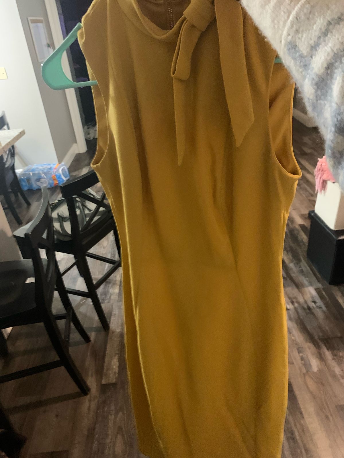 Calvin Klein Size 2 Prom Multicolor Cocktail Dress on Queenly