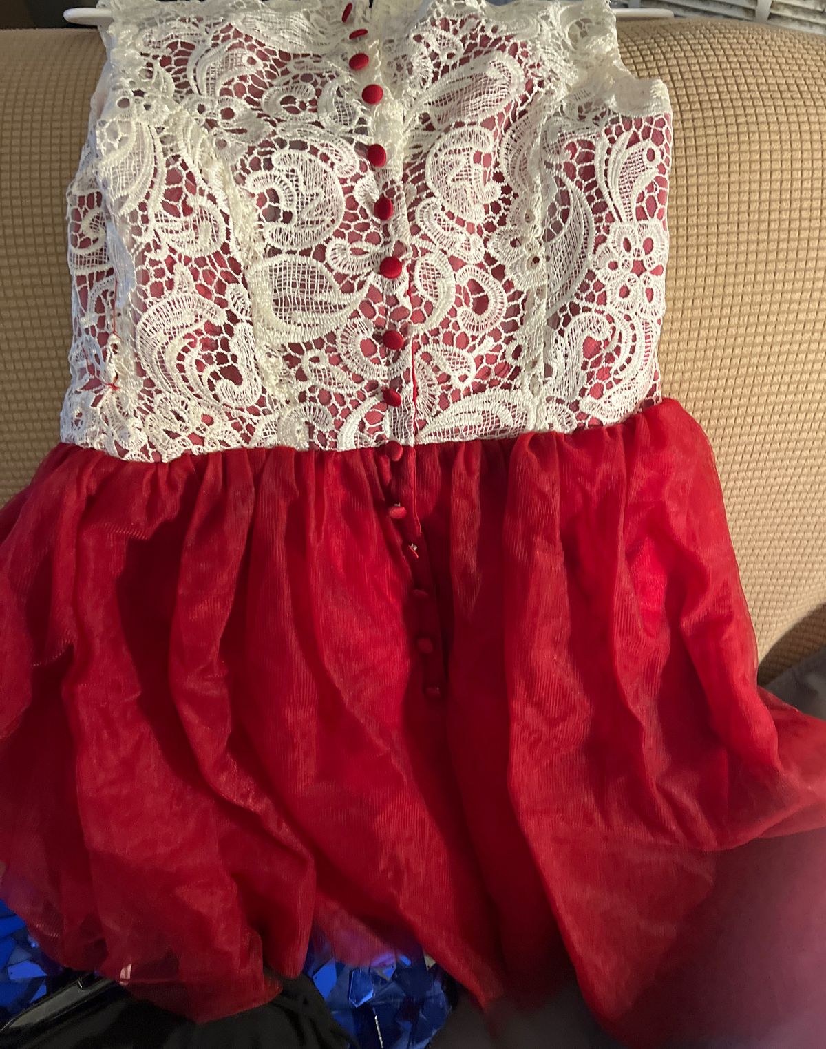 Don’t no Girls Size 12 Red Ball Gown on Queenly