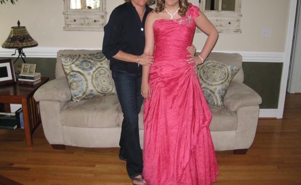Size 8 Prom Pink Ball Gown on Queenly