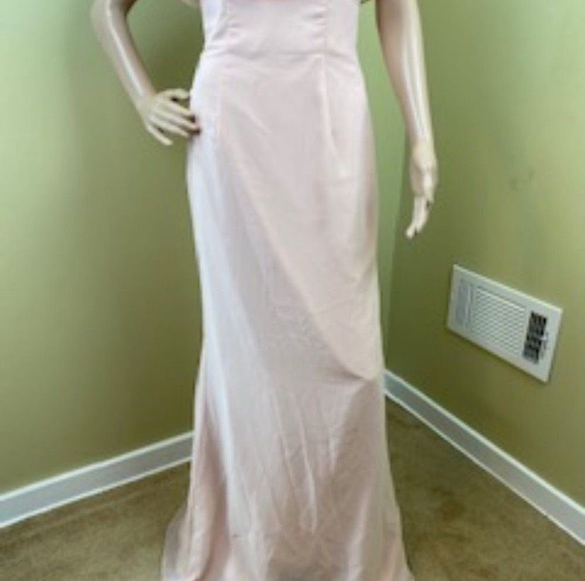 Kleinfeld Size 2 Prom Nude A-line Dress on Queenly