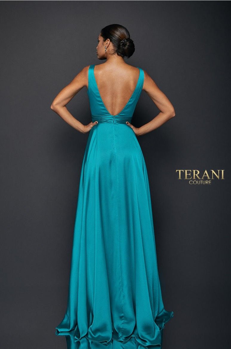 Terani Couture Size 8 Pageant Green Side Slit Dress on Queenly