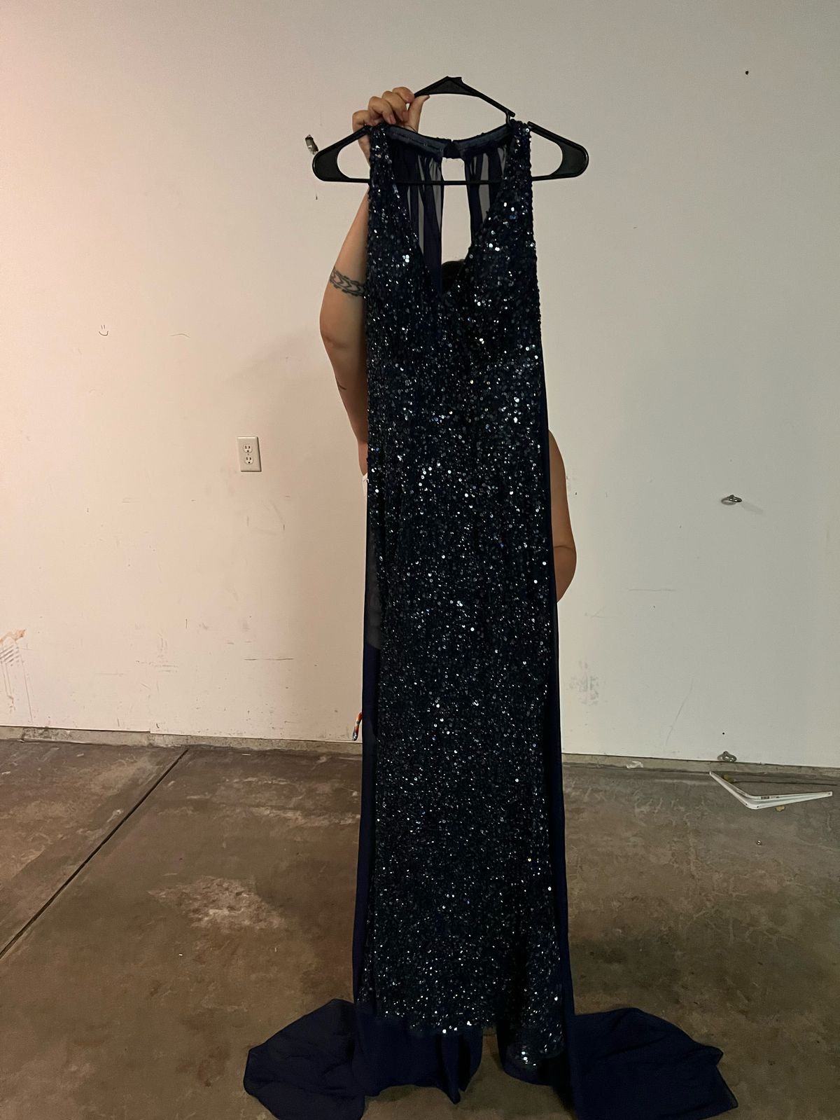 Size 8 Prom Sequined Navy Blue Floor Length Maxi on Queenly