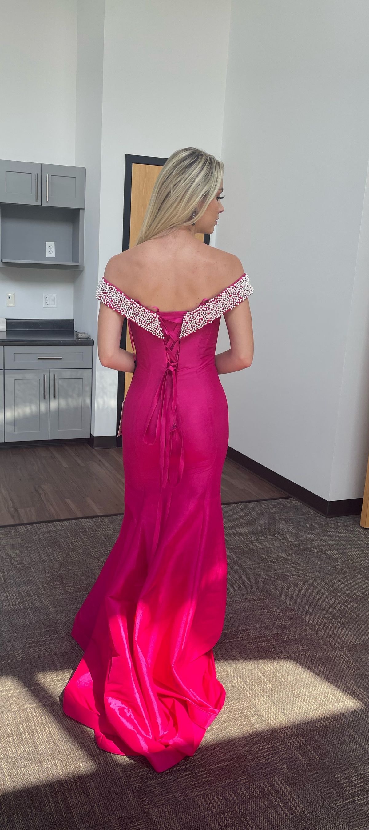 Mac Duggal Size 6 Pink Mermaid Dress on Queenly