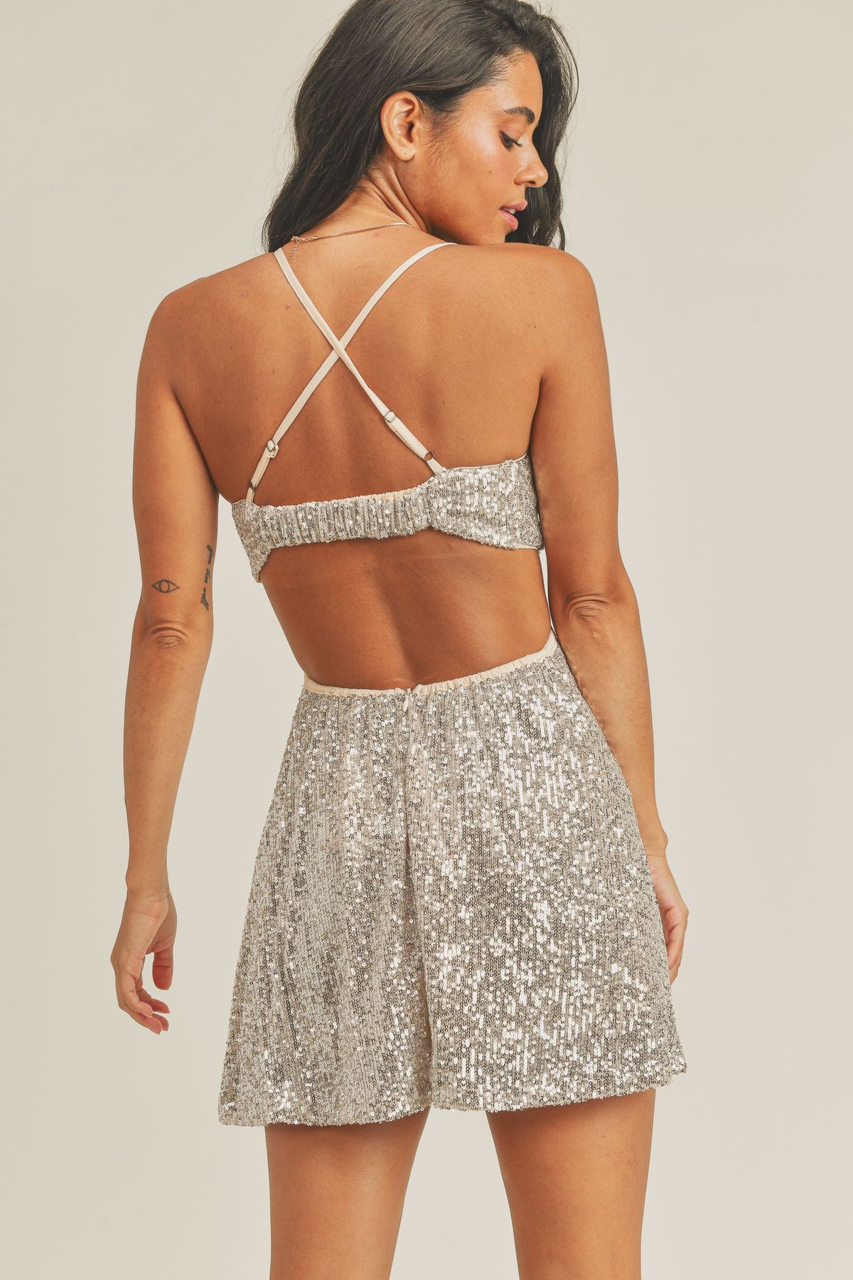 Style MD3034 Mable Size 6 Sequined Silver Cocktail Dress on Queenly