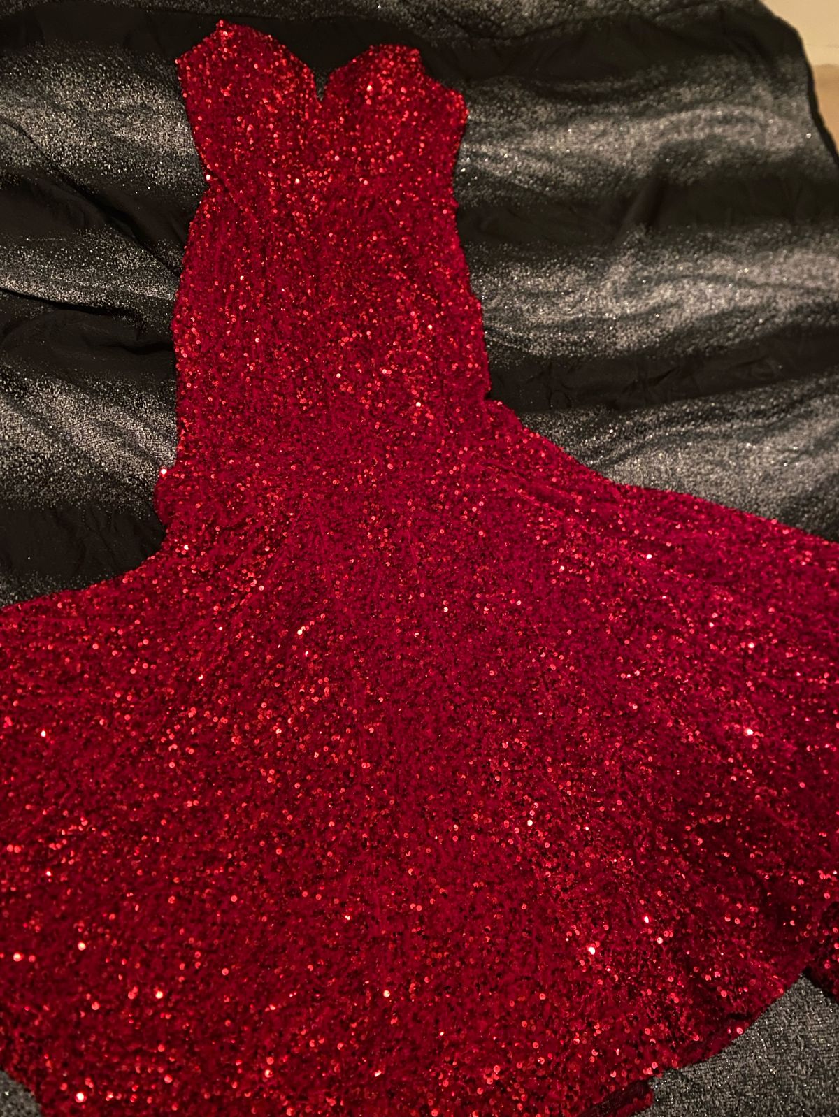 Size 14 Prom Red Mermaid Dress on Queenly