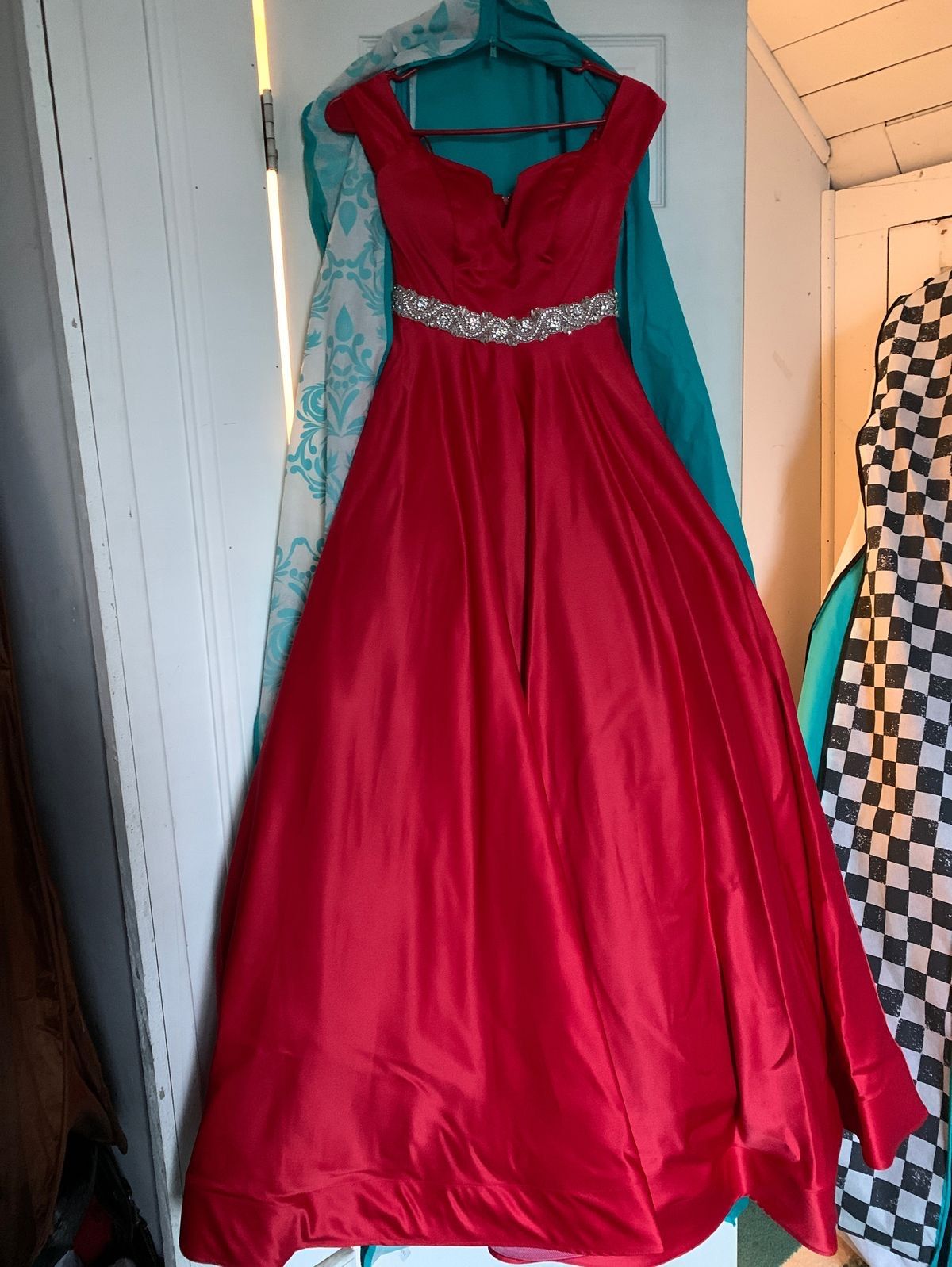 Jadie Kristopher Size 0 Pageant Red Ball Gown on Queenly