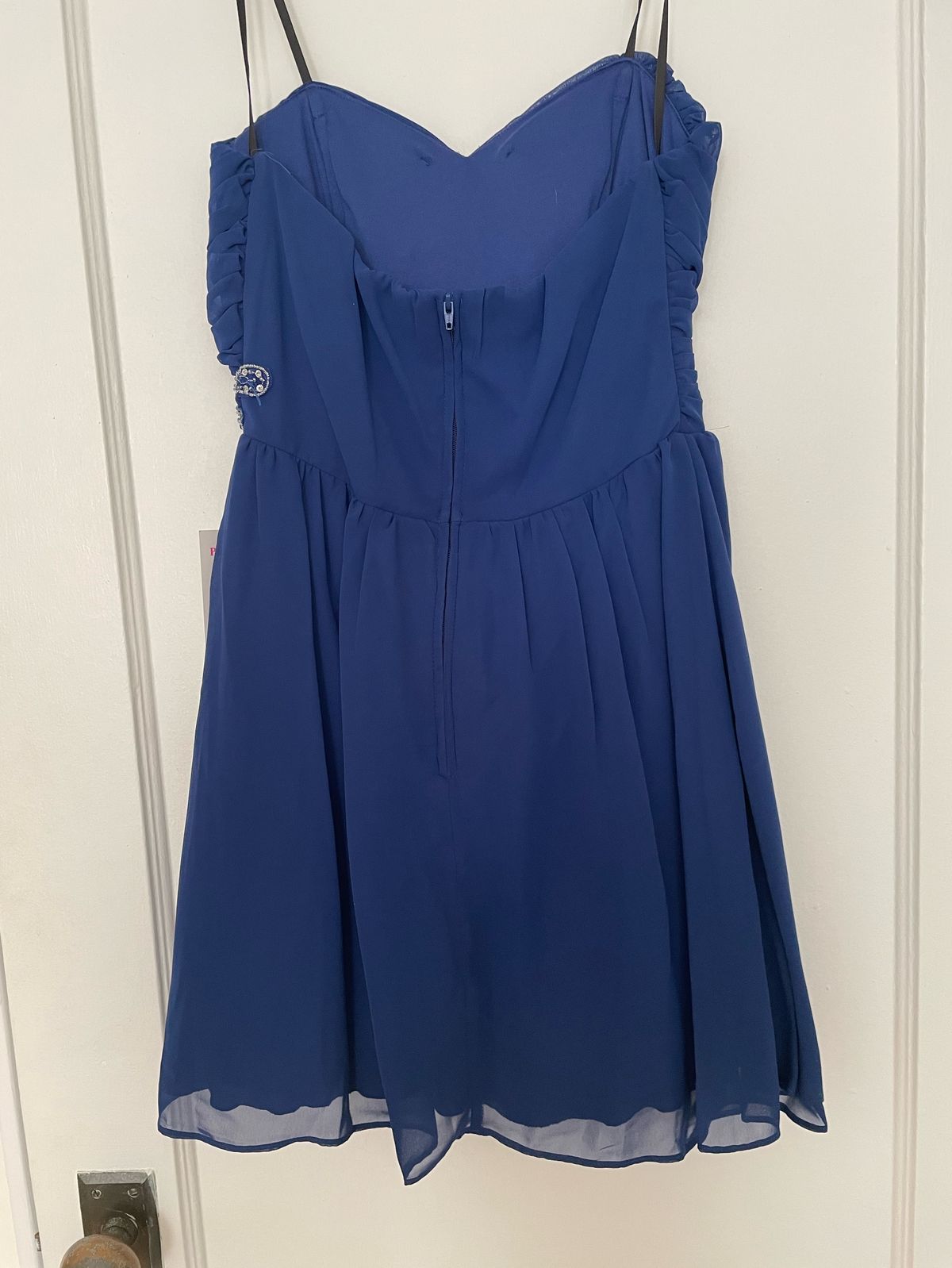Size 4 Homecoming Blue Cocktail Dress on Queenly
